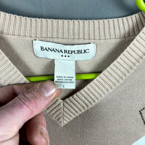 Banana Republic Sweater Mens Large Beige Blue Diamond Pattern V-Neck Long Sleeve - Picture 2 of 6